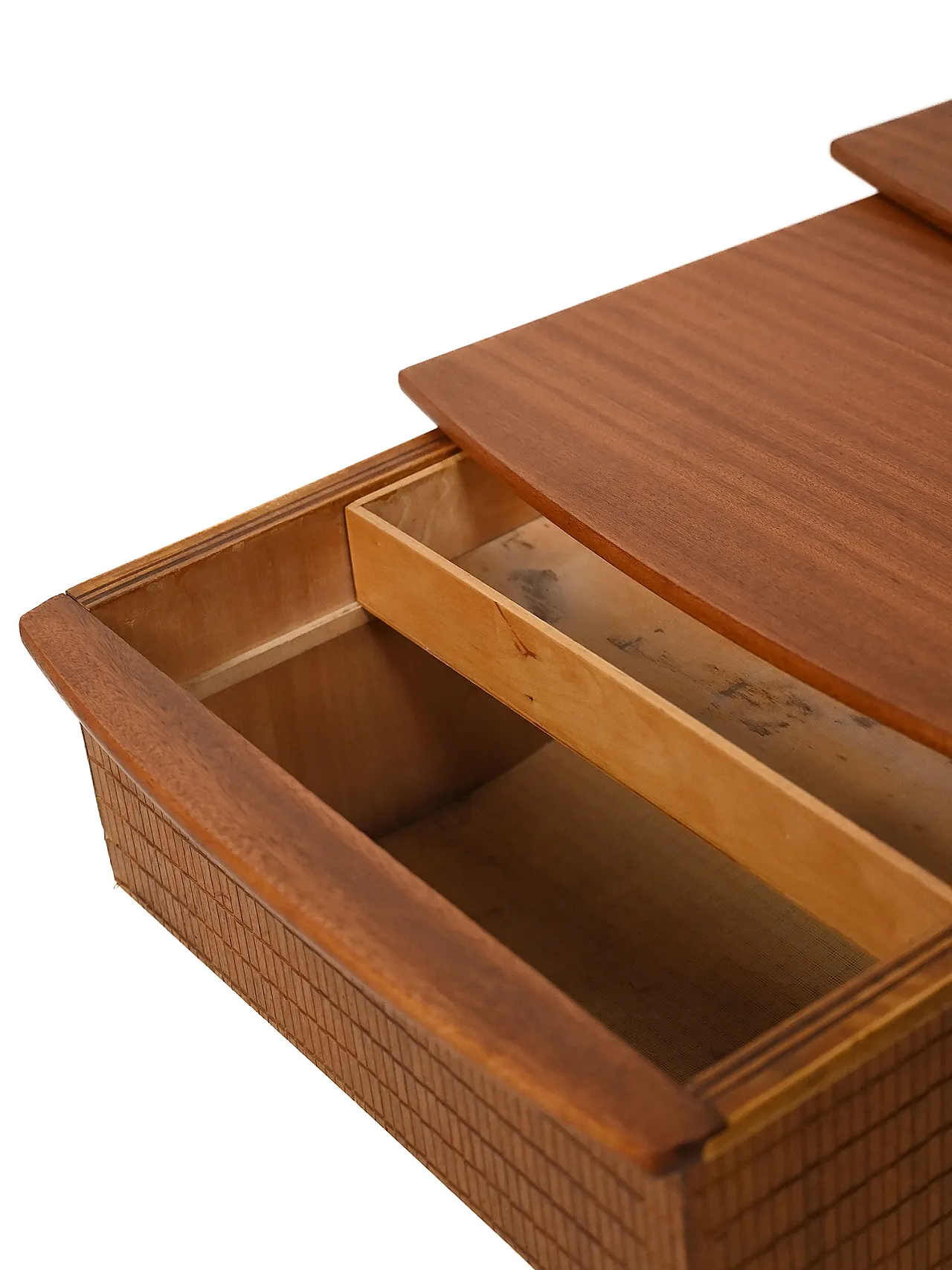 Pair of interlocking Scandinavian coffee tables with wool holder 12