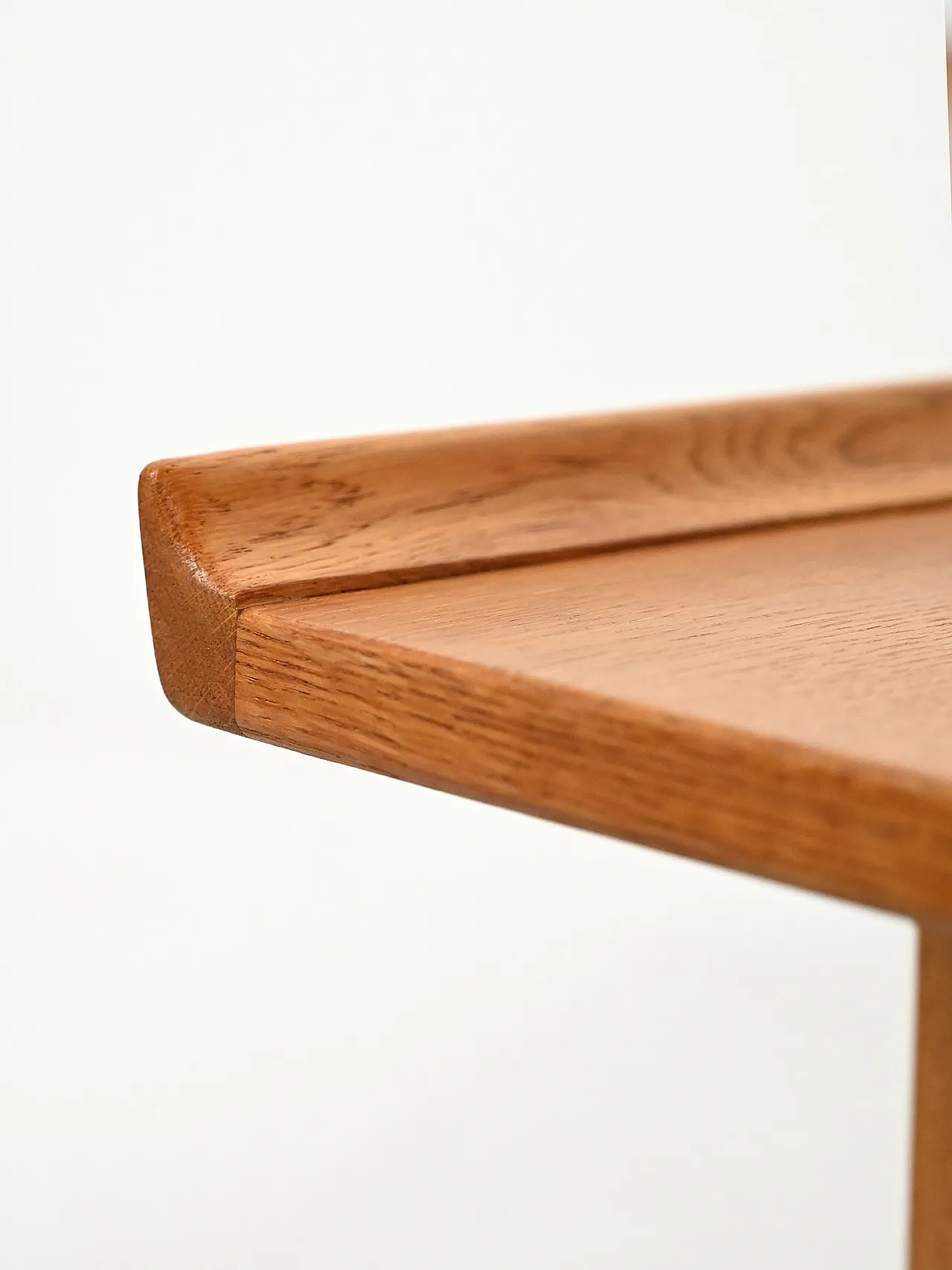 “Novett” model oak bench 9