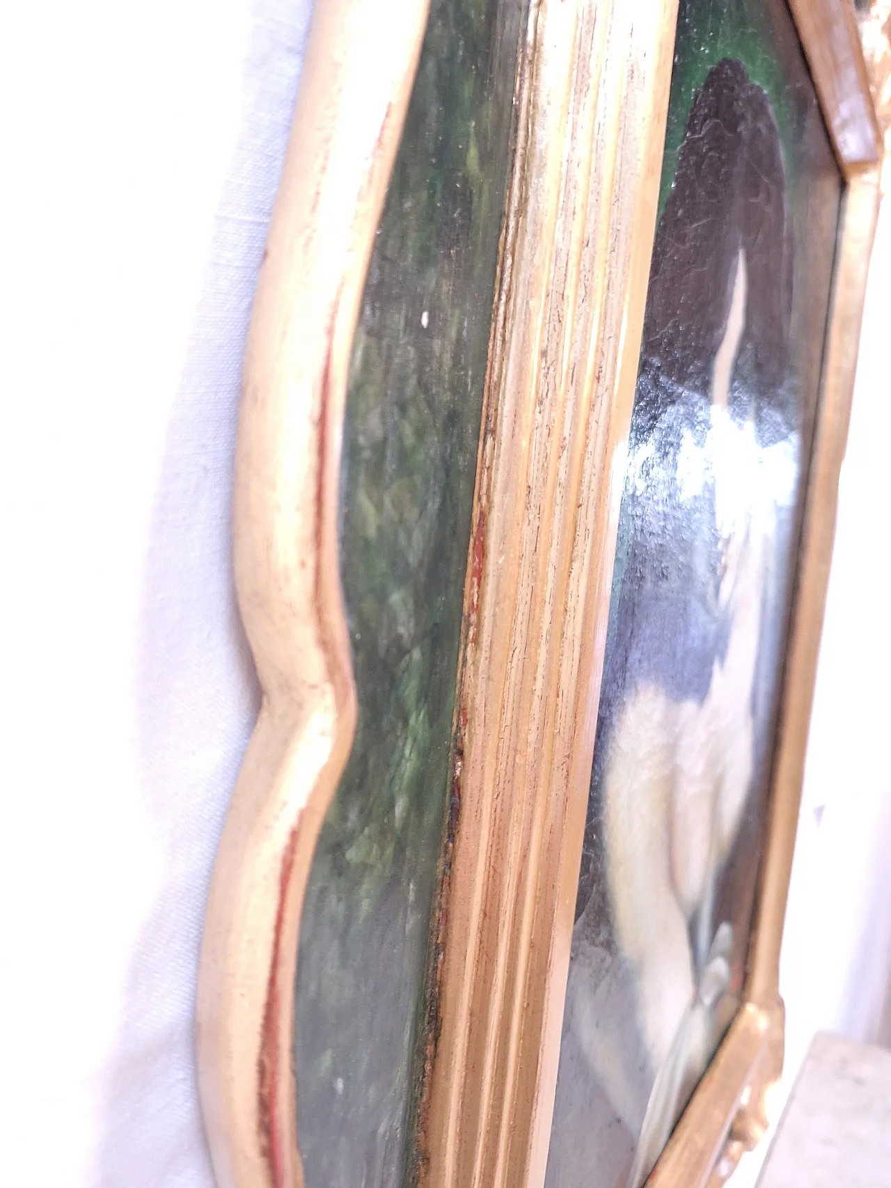 Oil on deco canvas depicting a woman with a carved and gilded frame 12