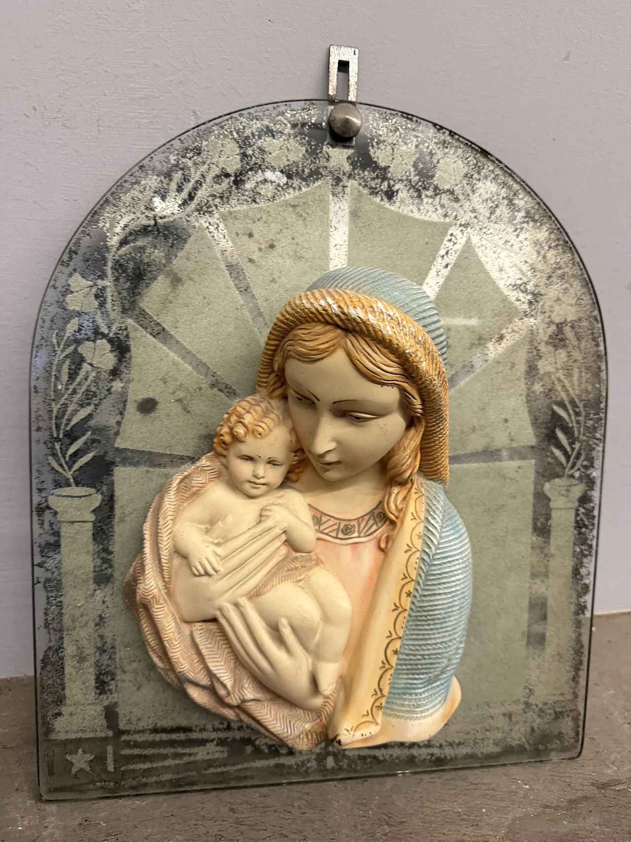 Group of 11 sacred capitals -with Madonnas, Jesus and Sacra, 50s 13