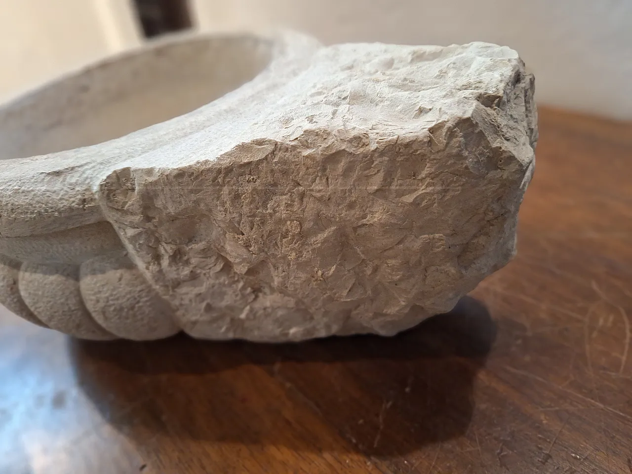 Marble wall stoup, 18th century 4