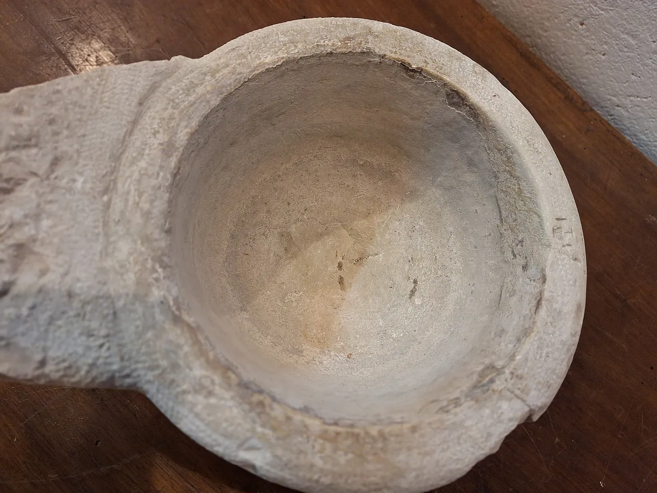 Marble wall stoup, 18th century 7