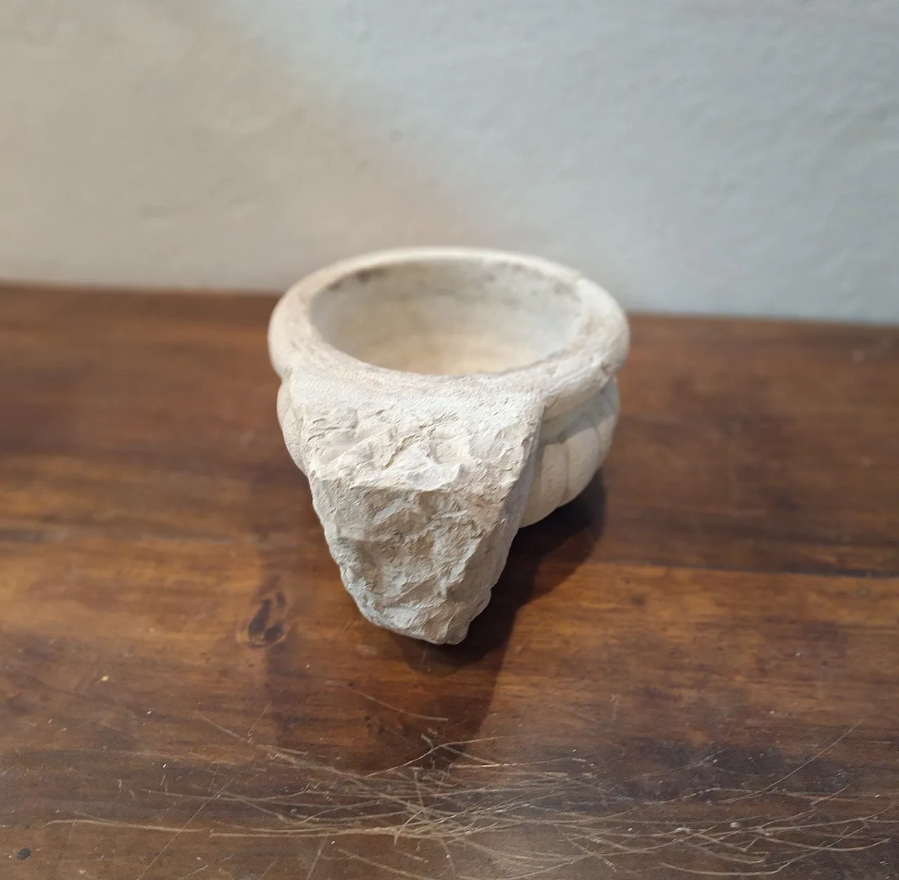 Marble wall stoup, 18th century 10