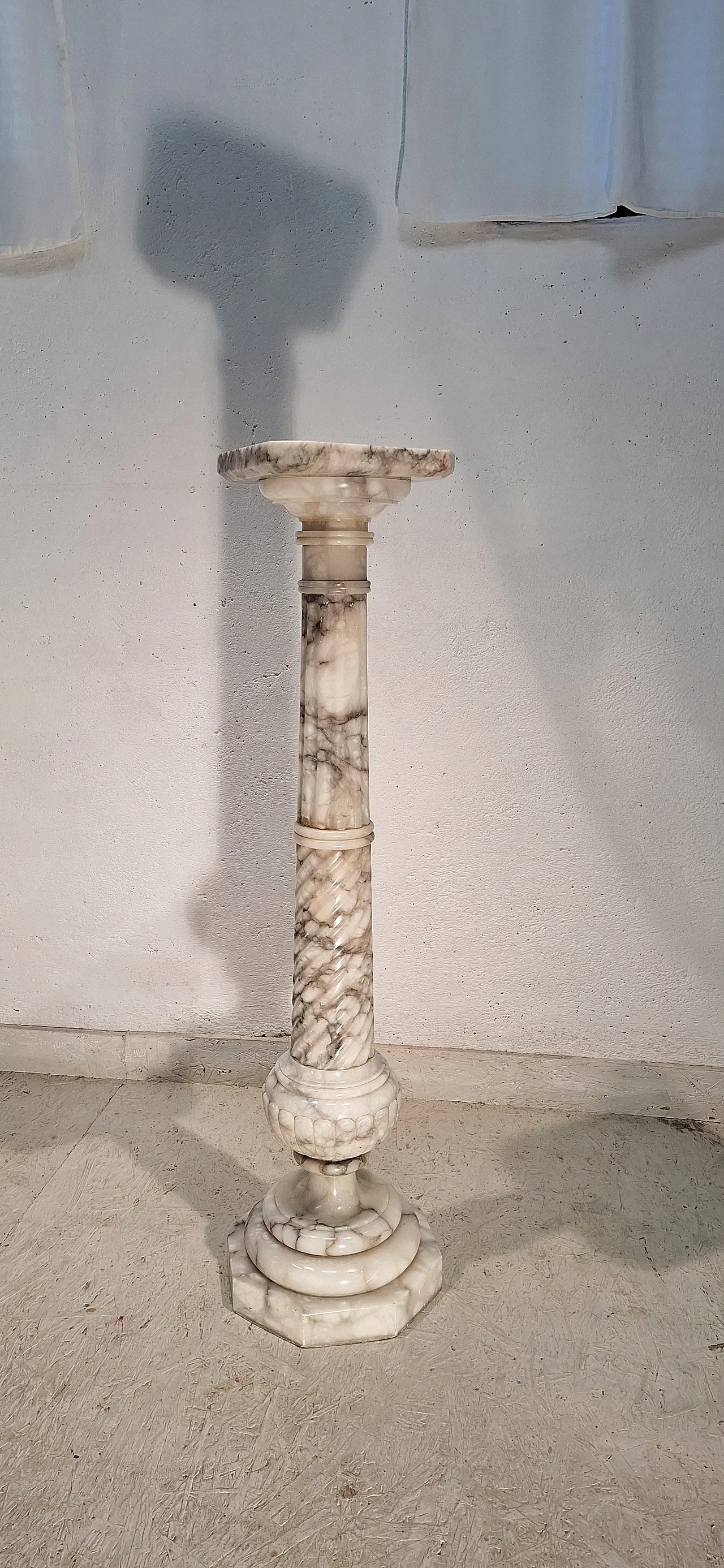 Marble column, early 20th century 1