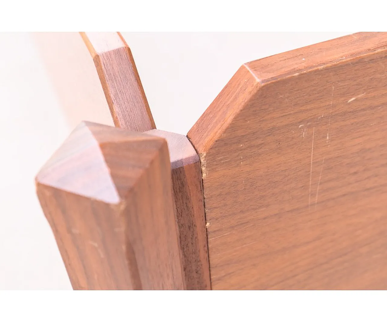 LT25 double bed in walnut by Ezio and Roberto Poggi, 1960 11