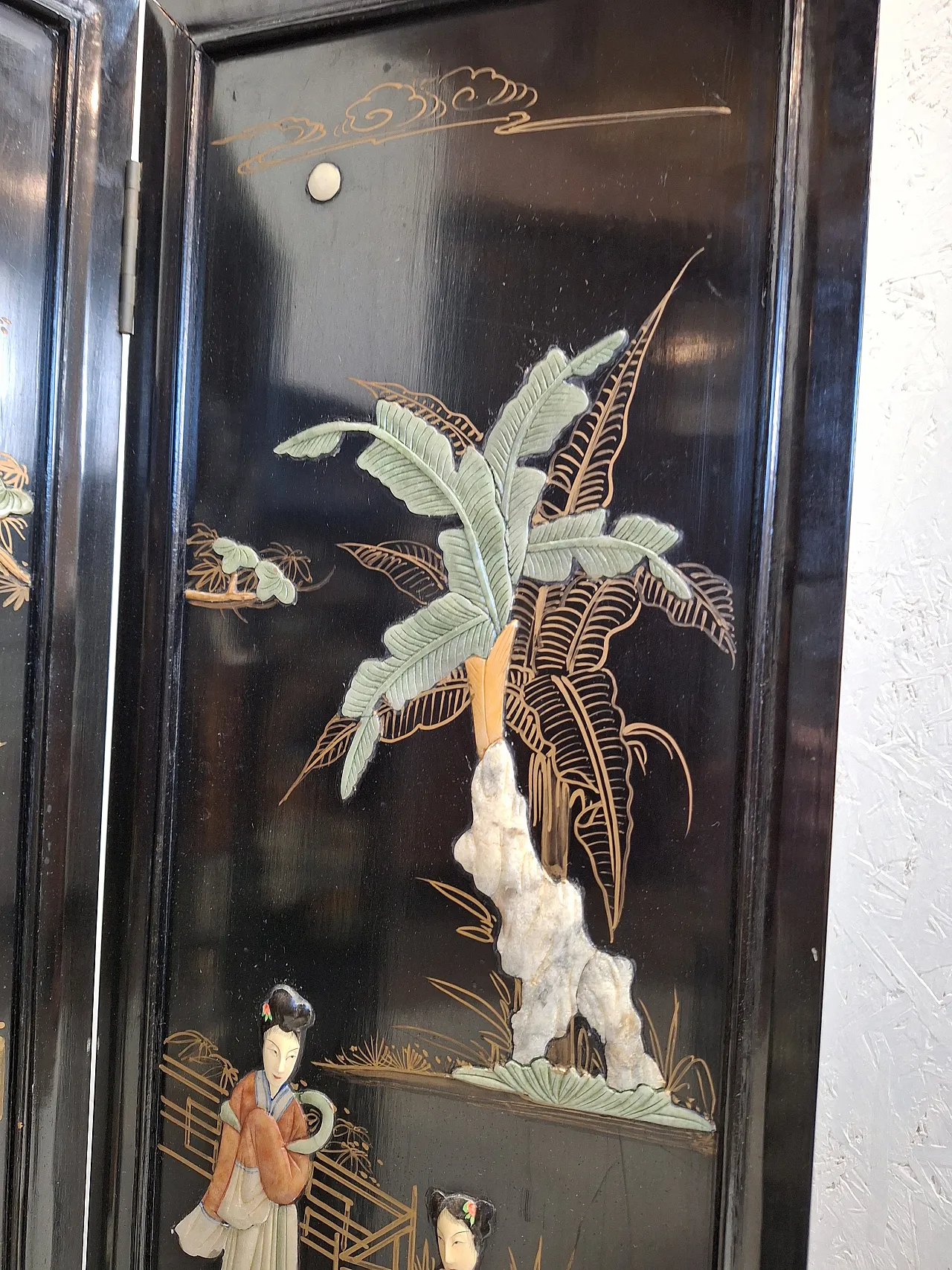 Paravento orientale in lacca con decorazioni in pietra, anni '50 9