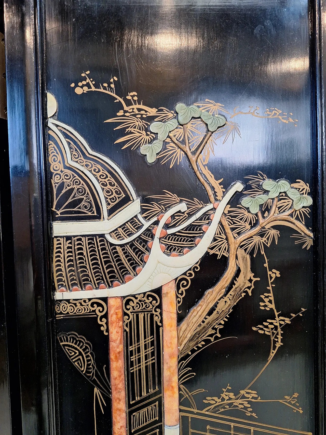 Paravento orientale in lacca con decorazioni in pietra, anni '50 18