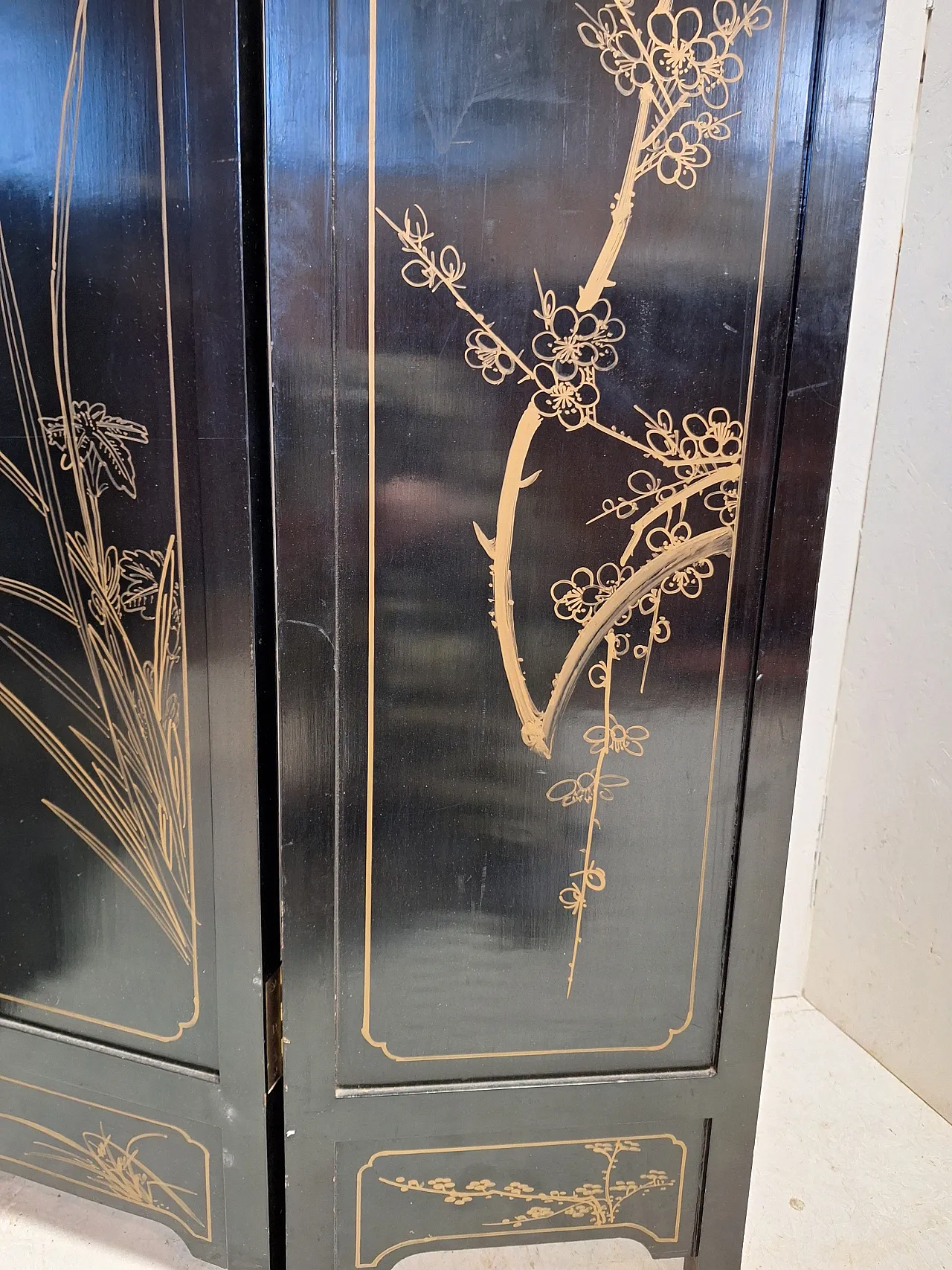 Paravento orientale in lacca con decorazioni in pietra, anni '50 21
