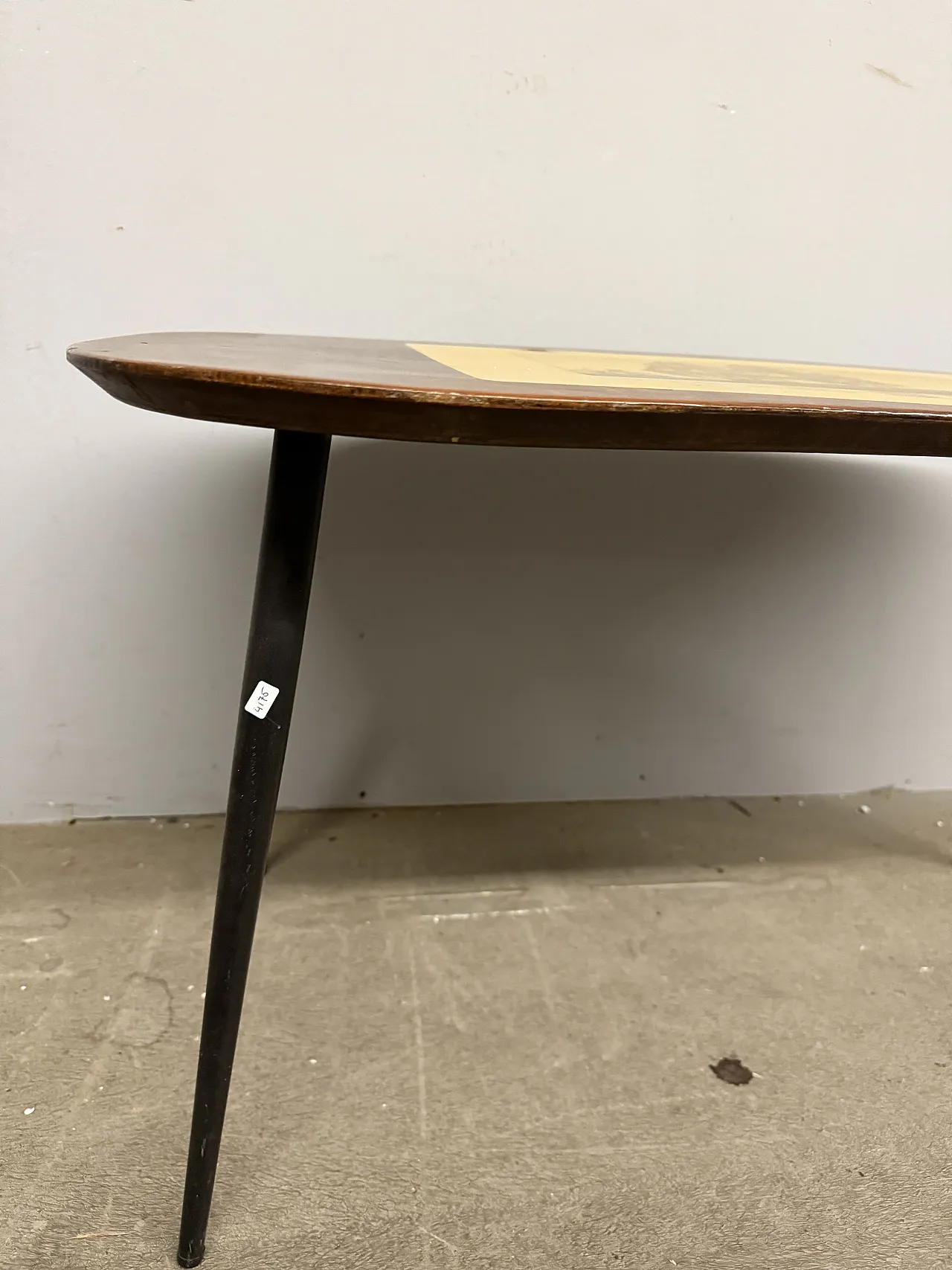 Mid century coffee table in bean-shaped walnut, 50s 10