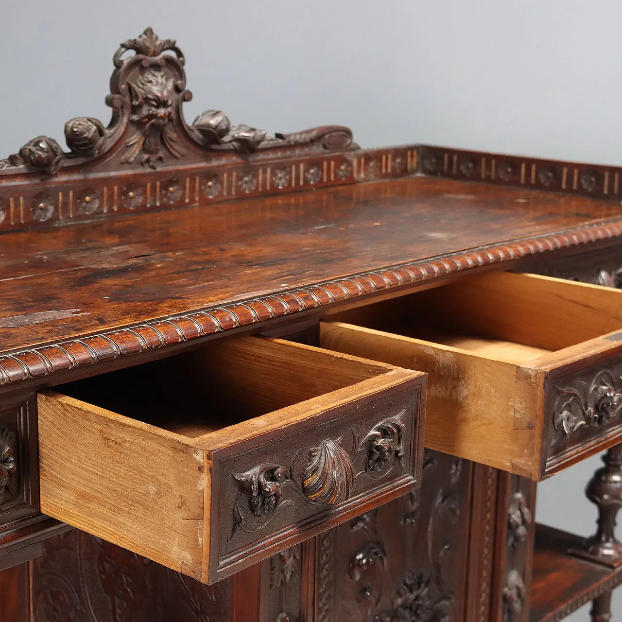 Coppia di credenze neobarocche in legno, fine '800 7