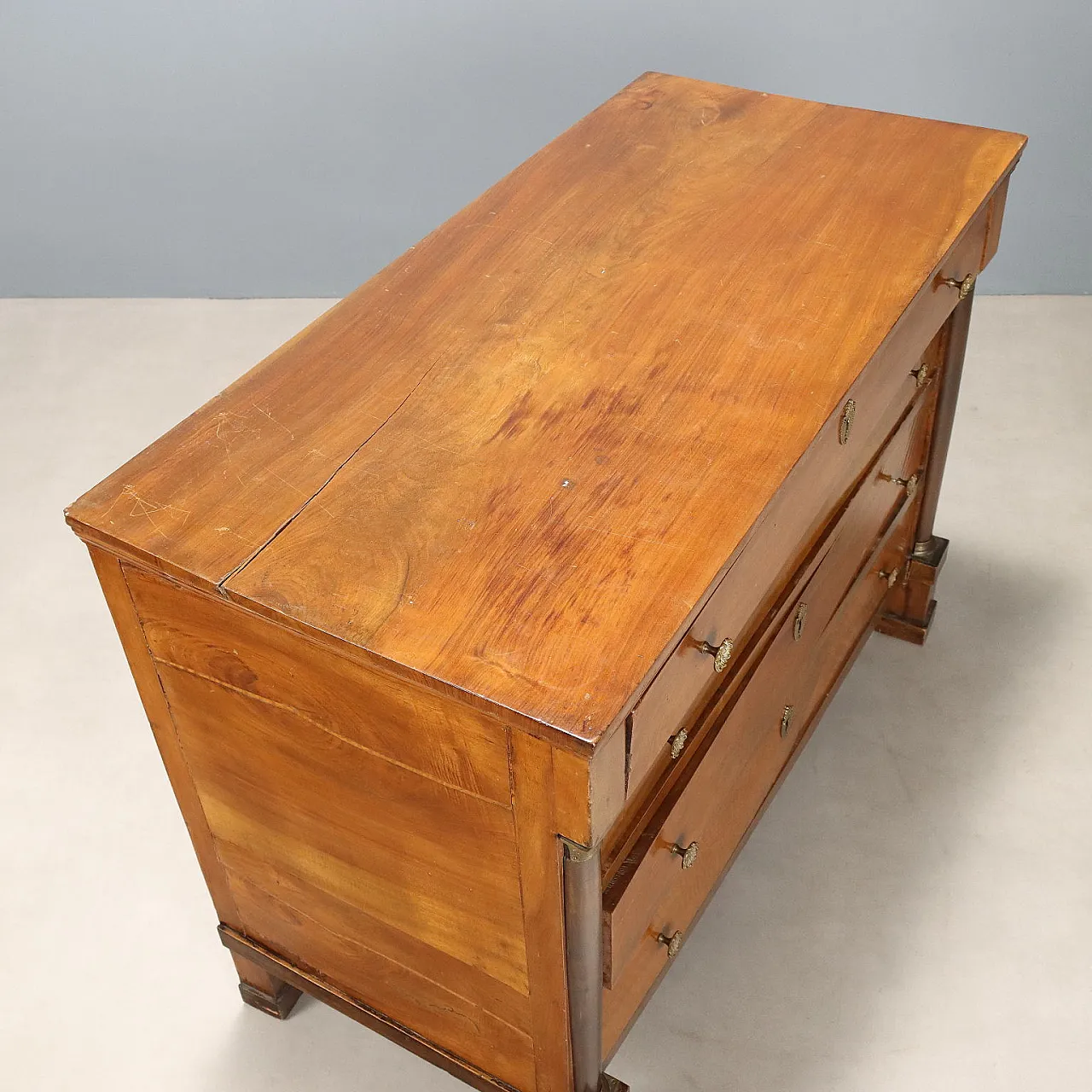 Cassettiera Impero in noce e bronzo dorato, primo '800 9