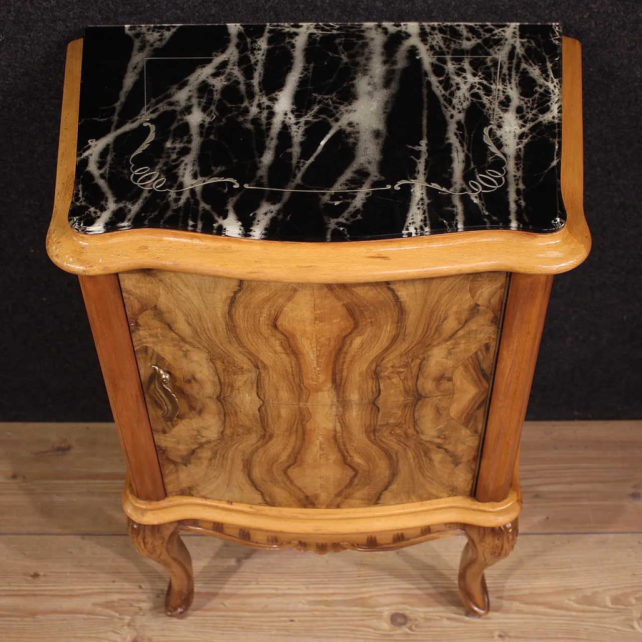 Coppia di comodini italiani, '900 12