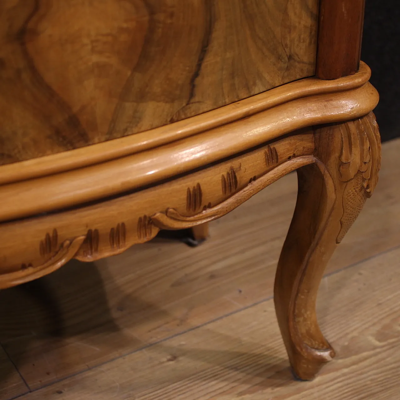 Coppia di comodini italiani, '900 13