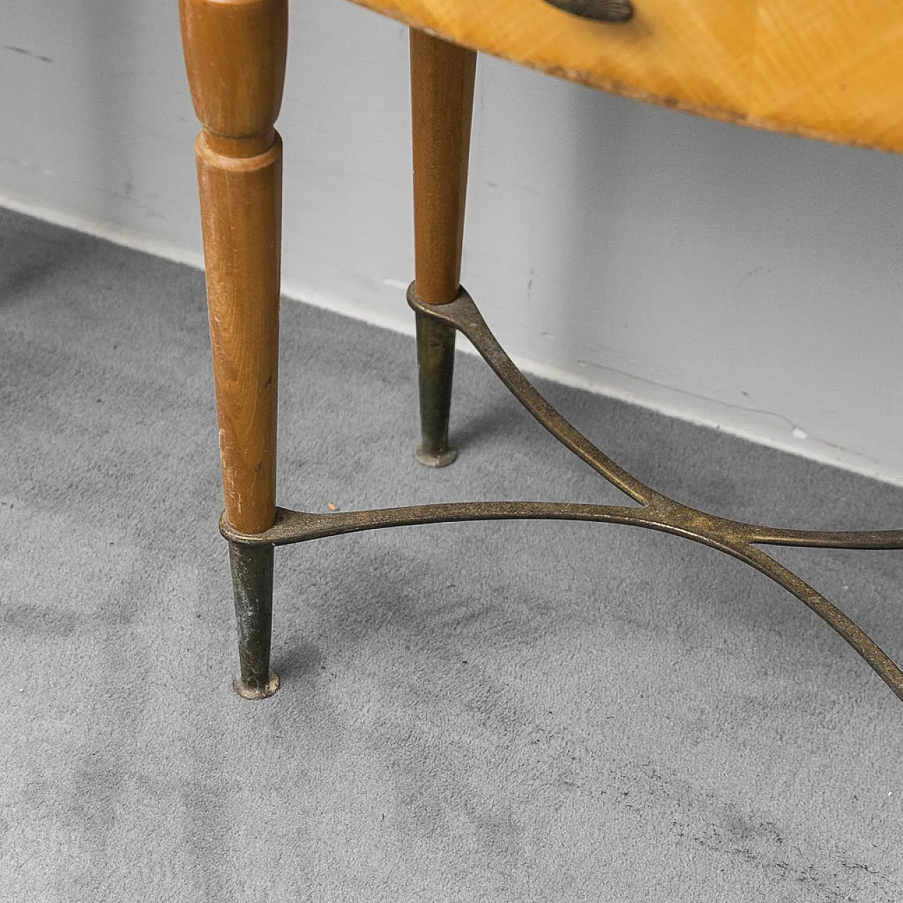 Pair of bedside tables in wood, marble and brass, 1950s 2