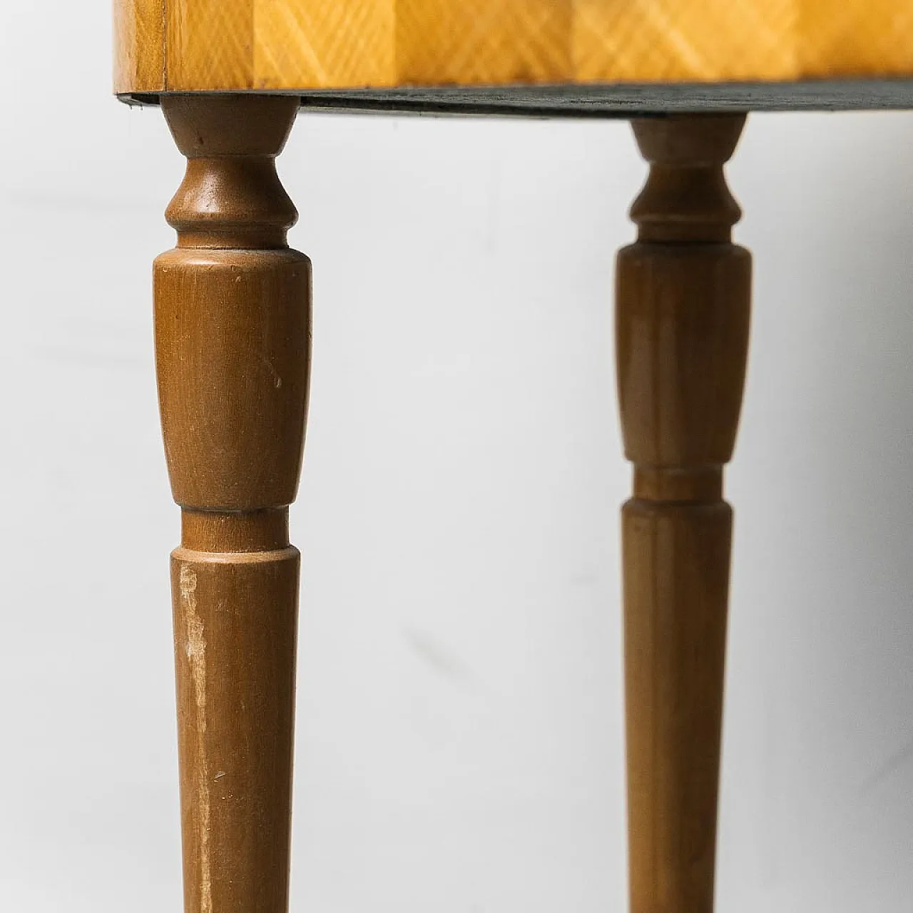 Pair of bedside tables in wood, marble and brass, 1950s 8