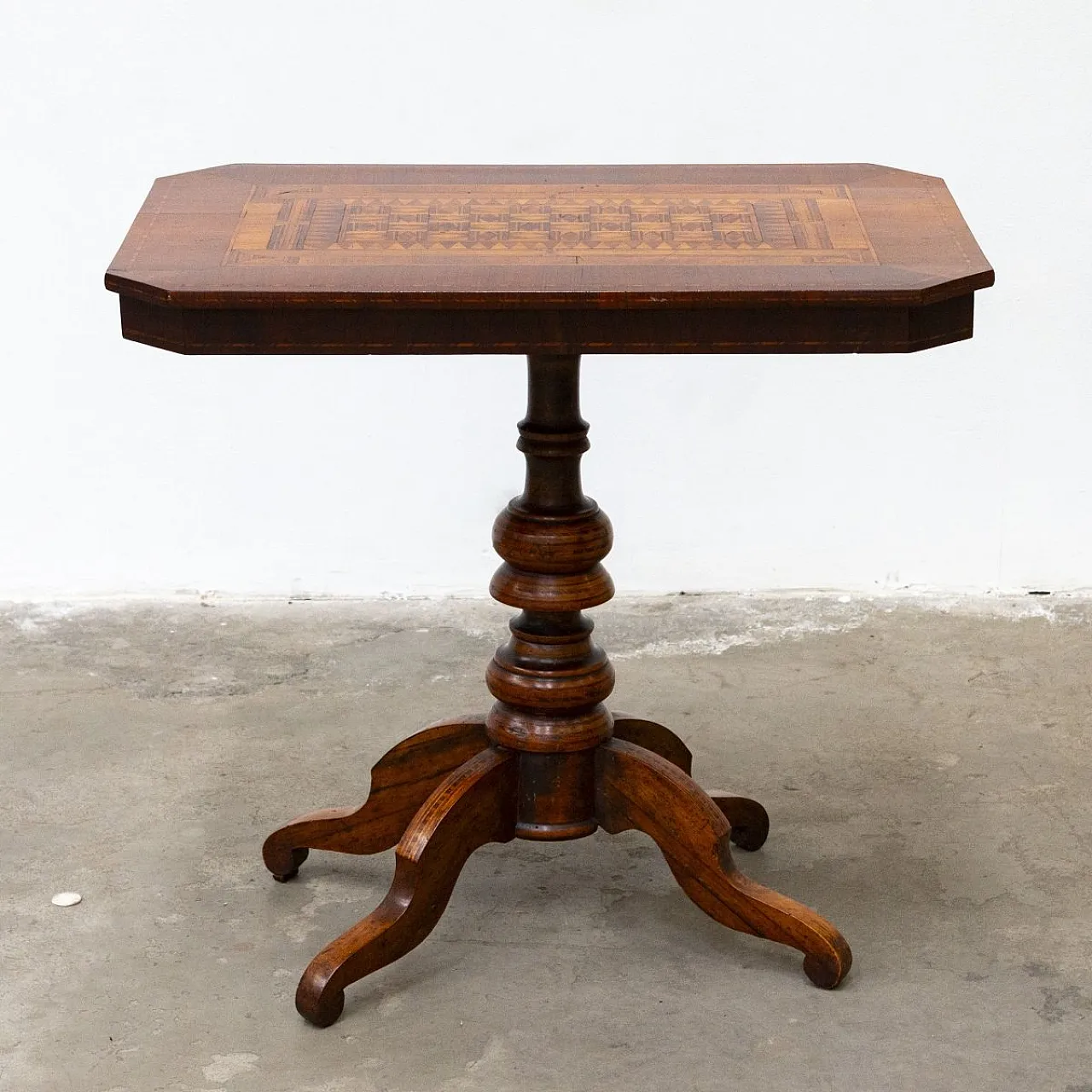 Tavolino Rolo in legno intarsiato, metà '800 1