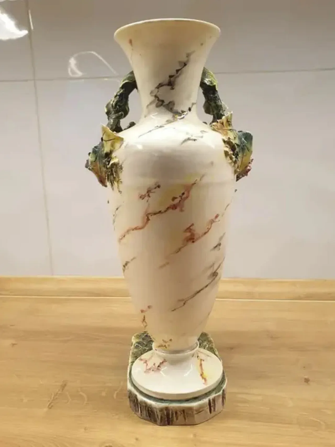 Porcelain vase with napoleonic figure, late 19th century 7