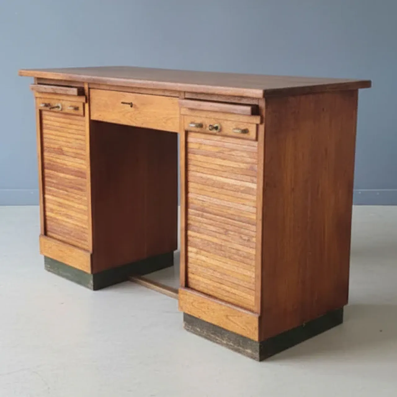 Scrivania con ante a rullo in rovere, anni '30 3