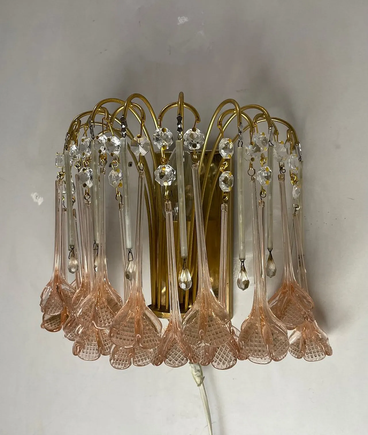 Pair of Pink Murano waterfall sconce, 1970s 8