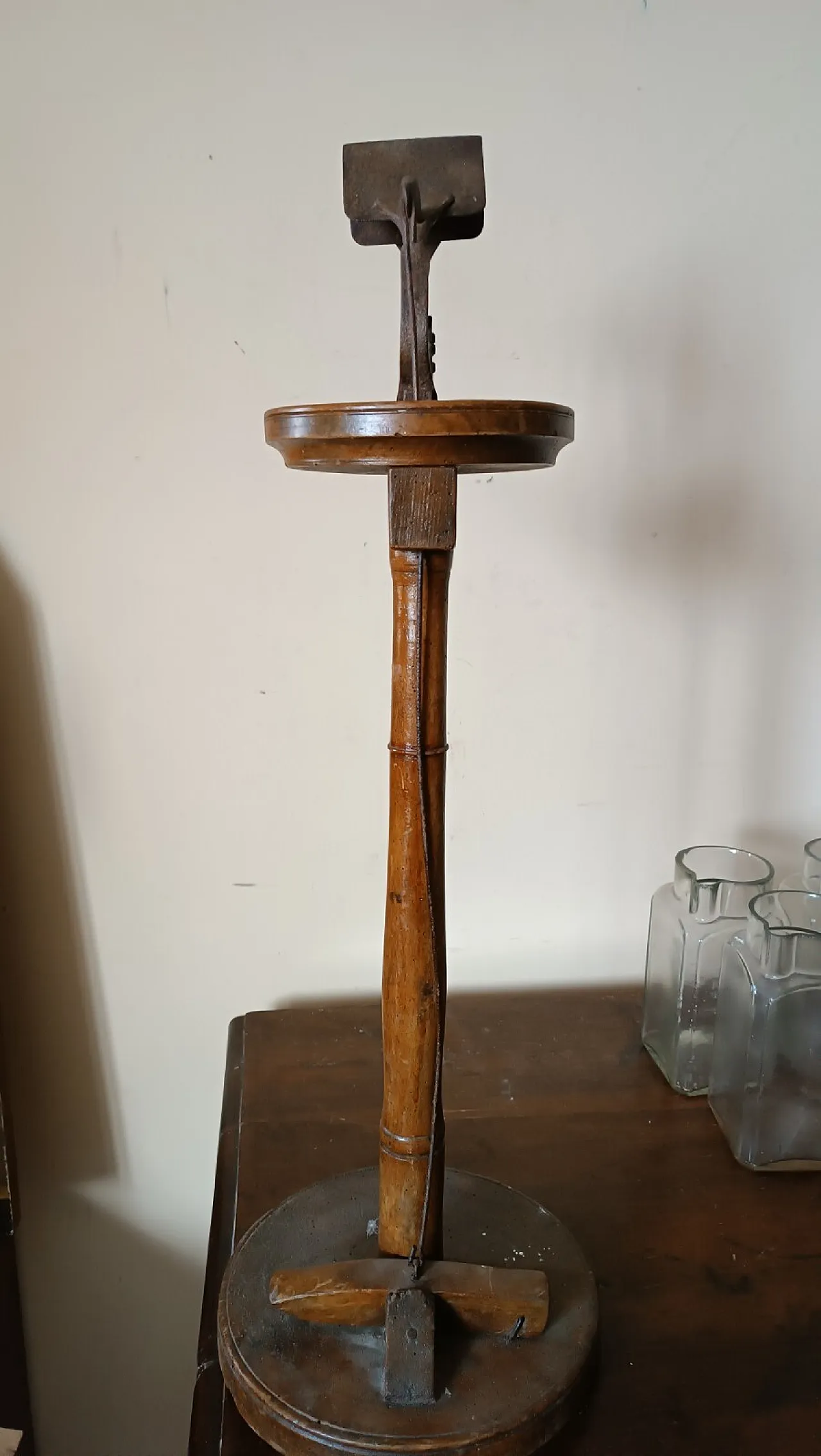 Walnut and iron glove manufacturing tool, 19th century 7