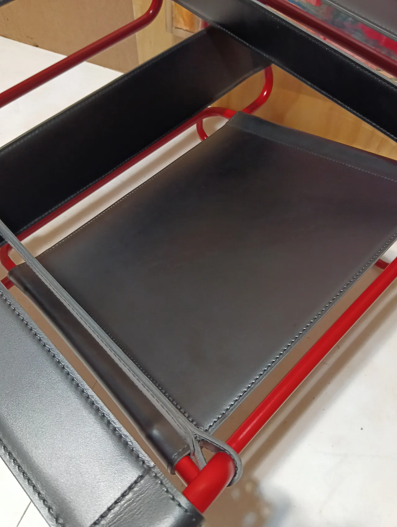 Wassily B3 armchair by Knoll in black leather in structure, 2000s 48