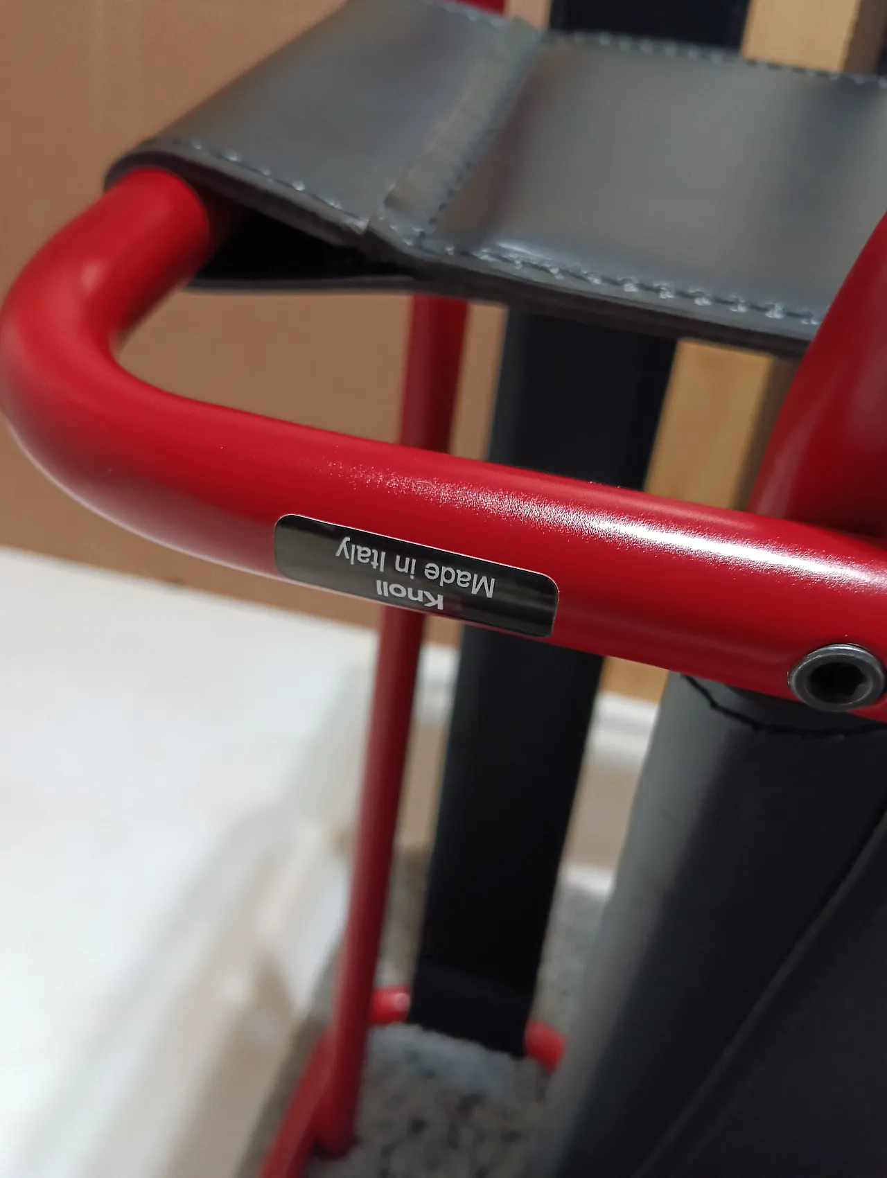 Wassily B3 armchair by Knoll in black leather in structure, 2000s 80