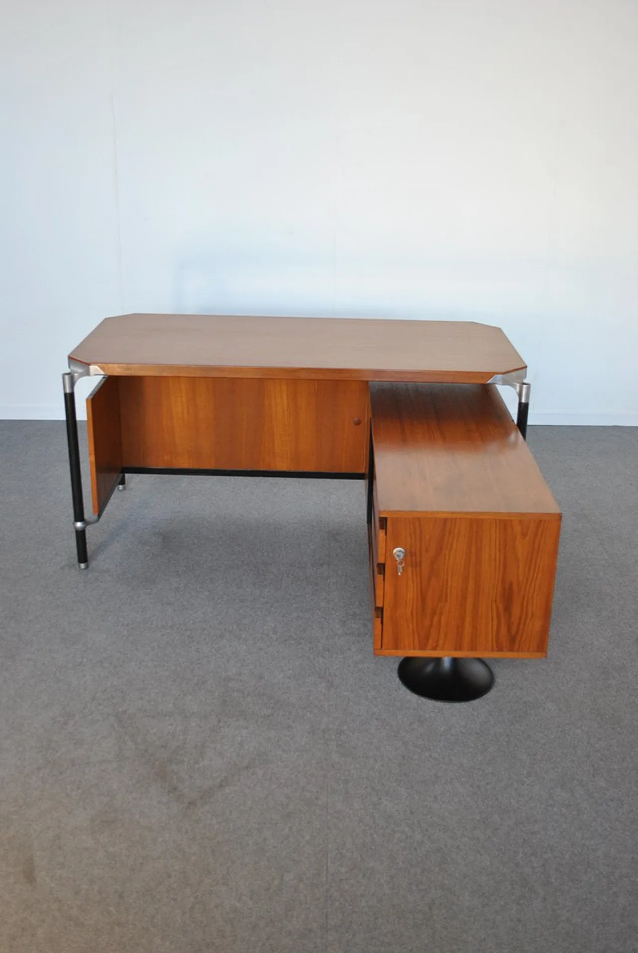 Desk by Ico Parisi for MIM, 1960s 16
