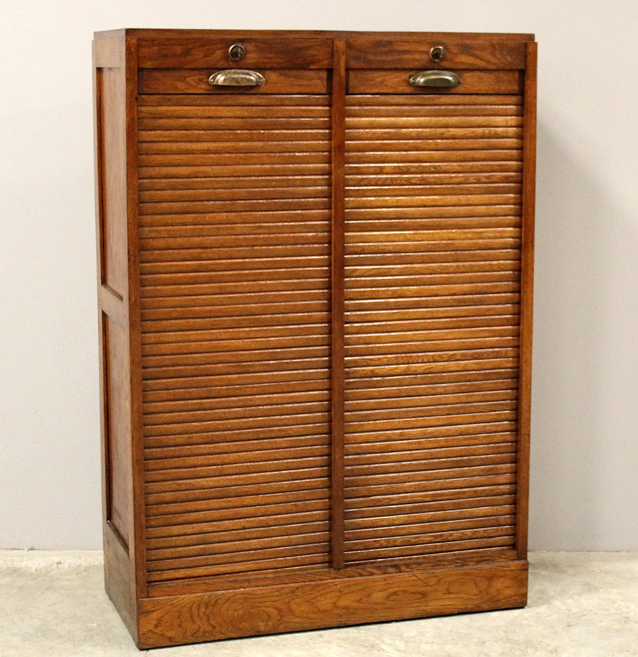 Filing cabinet with oak archive filing shutter, early 1900s 1