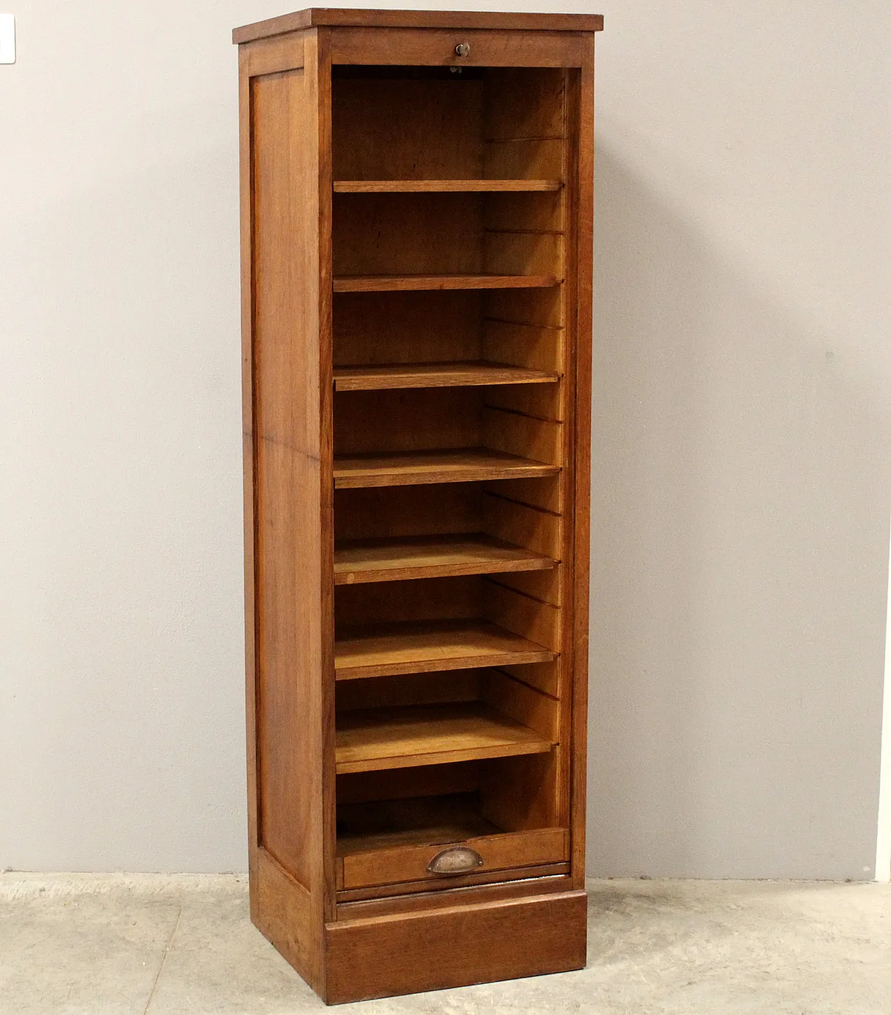 Filing cabinet with oak archive filing shutter, early 1900s 6