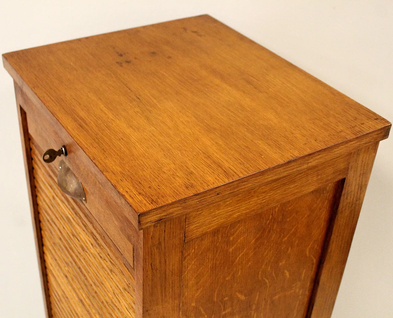 Filing cabinet with oak archive filing shutter, early 1900s 7
