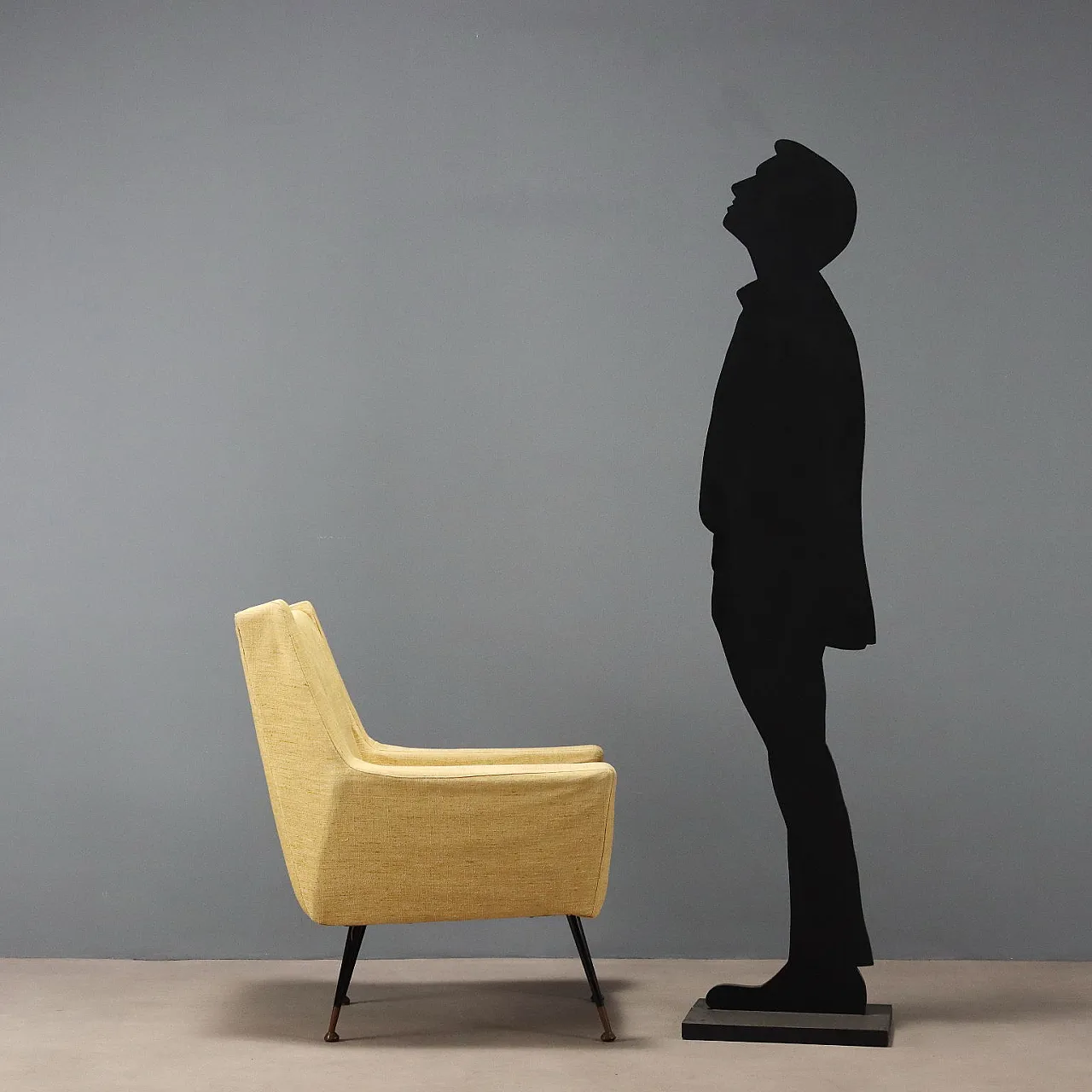 Poltrona con imbottitura in espanso, tessuto, metallo e ottone, '900 3