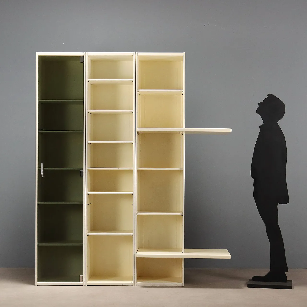 Vetrina con anta battente con impiallacciatura laccata, '900 3