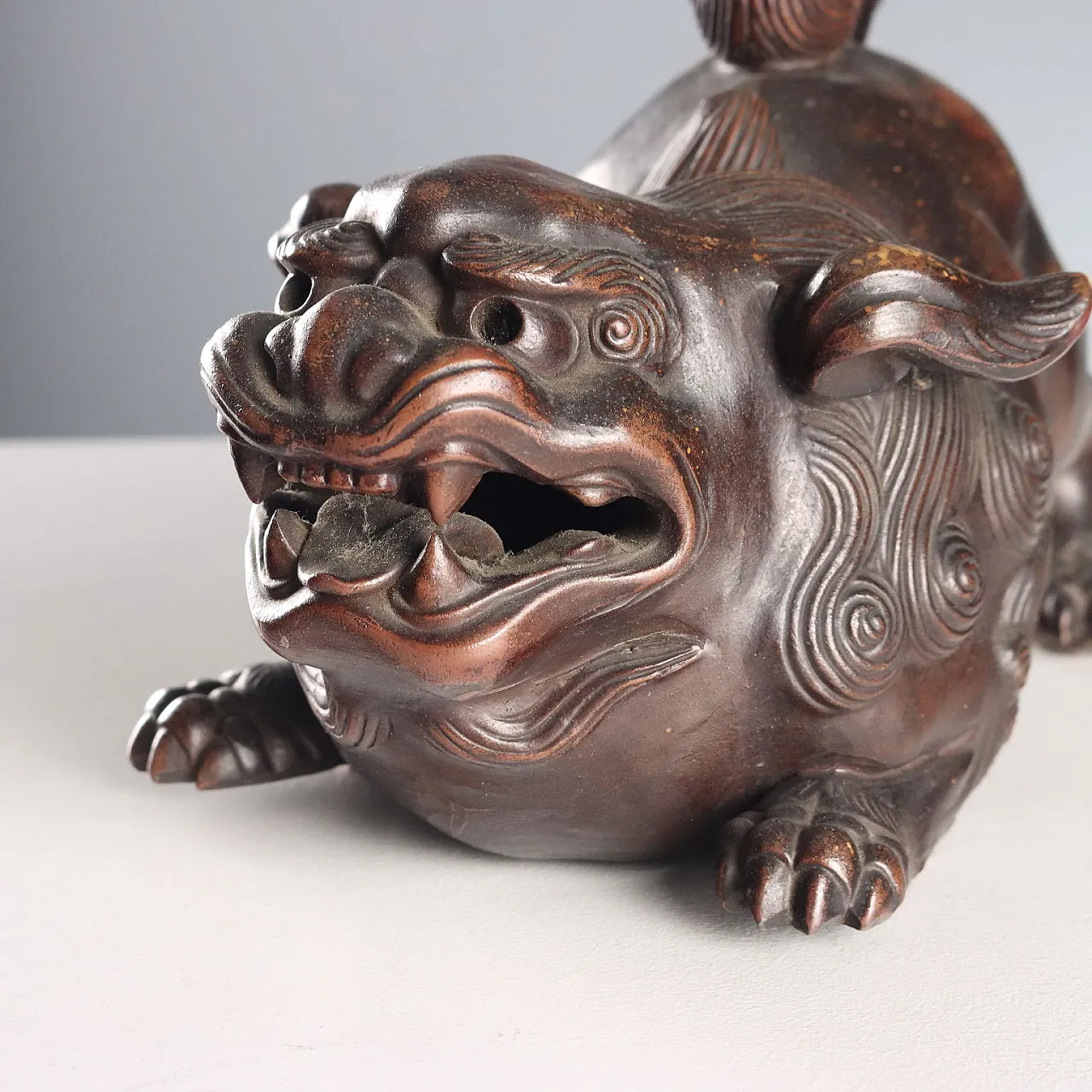 Dark patina bronze sculpture depicting a dog, 20th century 6