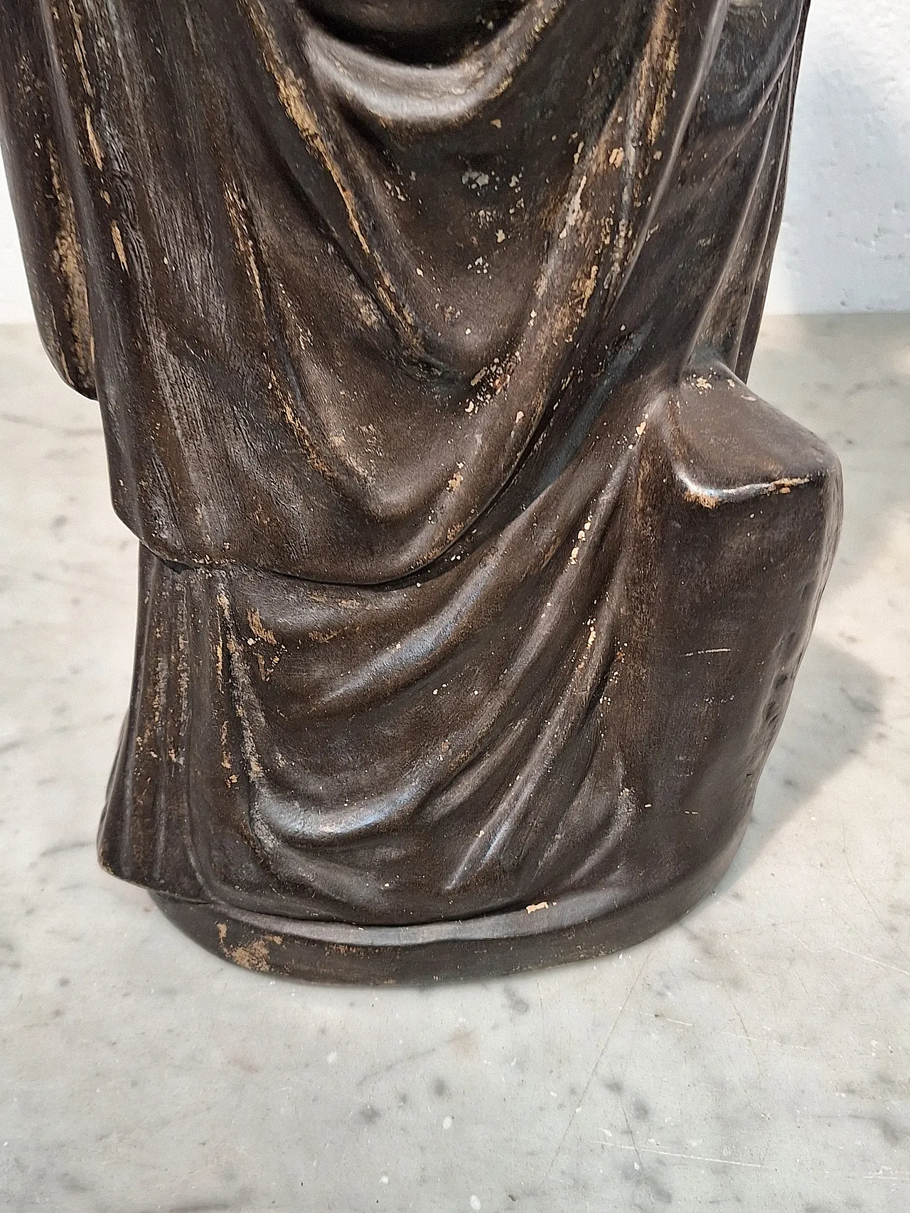 Venus statue in faux bronze patinated terracotta, 20th century 26