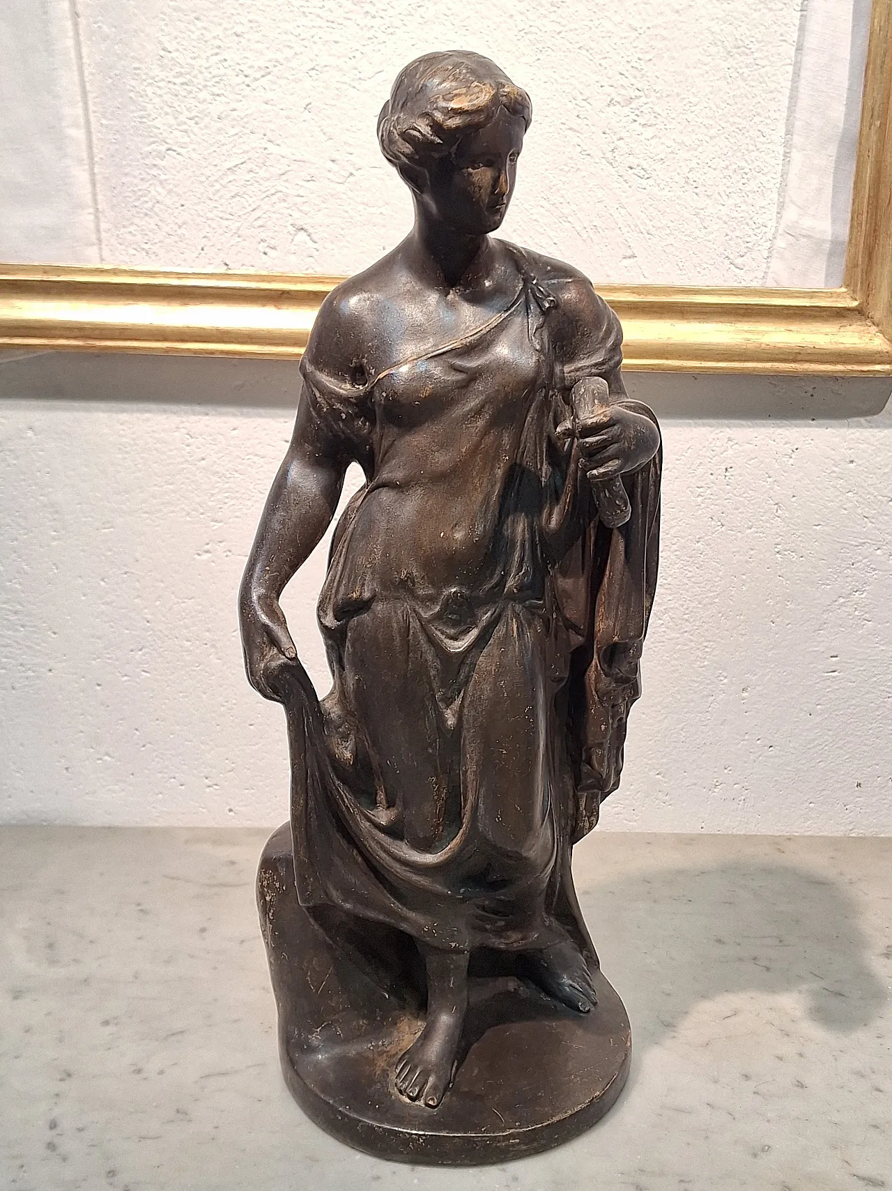 Venus statue in faux bronze patinated terracotta, 20th century 34