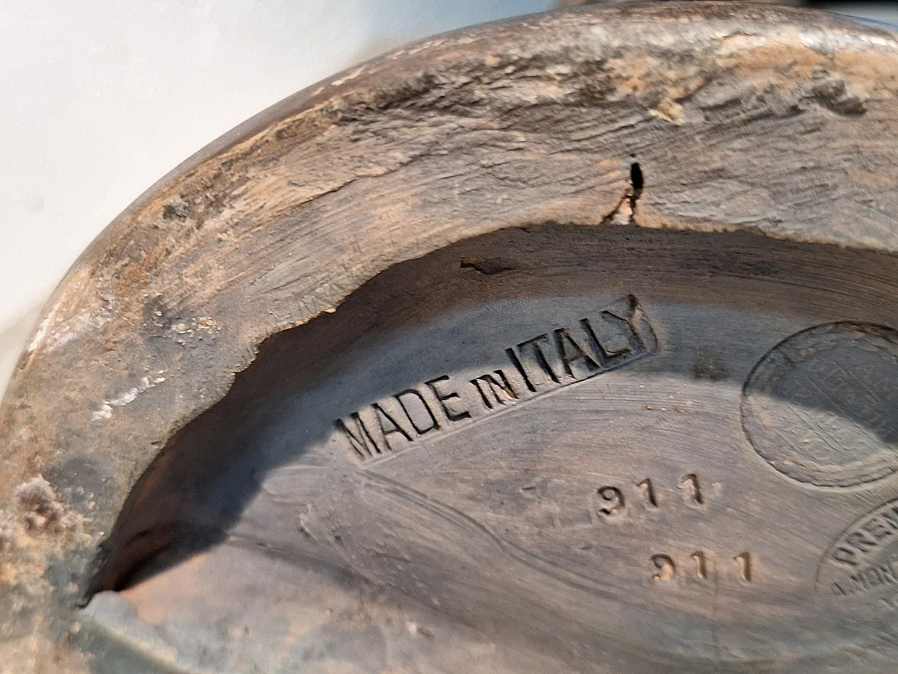 Venus statue in faux bronze patinated terracotta, 20th century 37