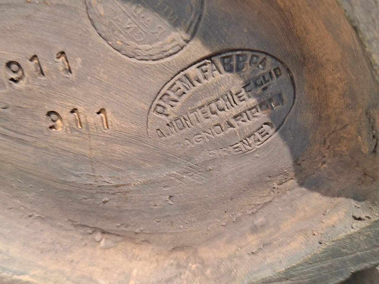 Venus statue in faux bronze patinated terracotta, 20th century 38