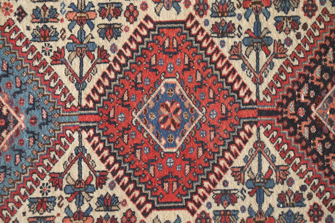 Hand-knotted Caucasian Shirvan lane carpet, 60s 8