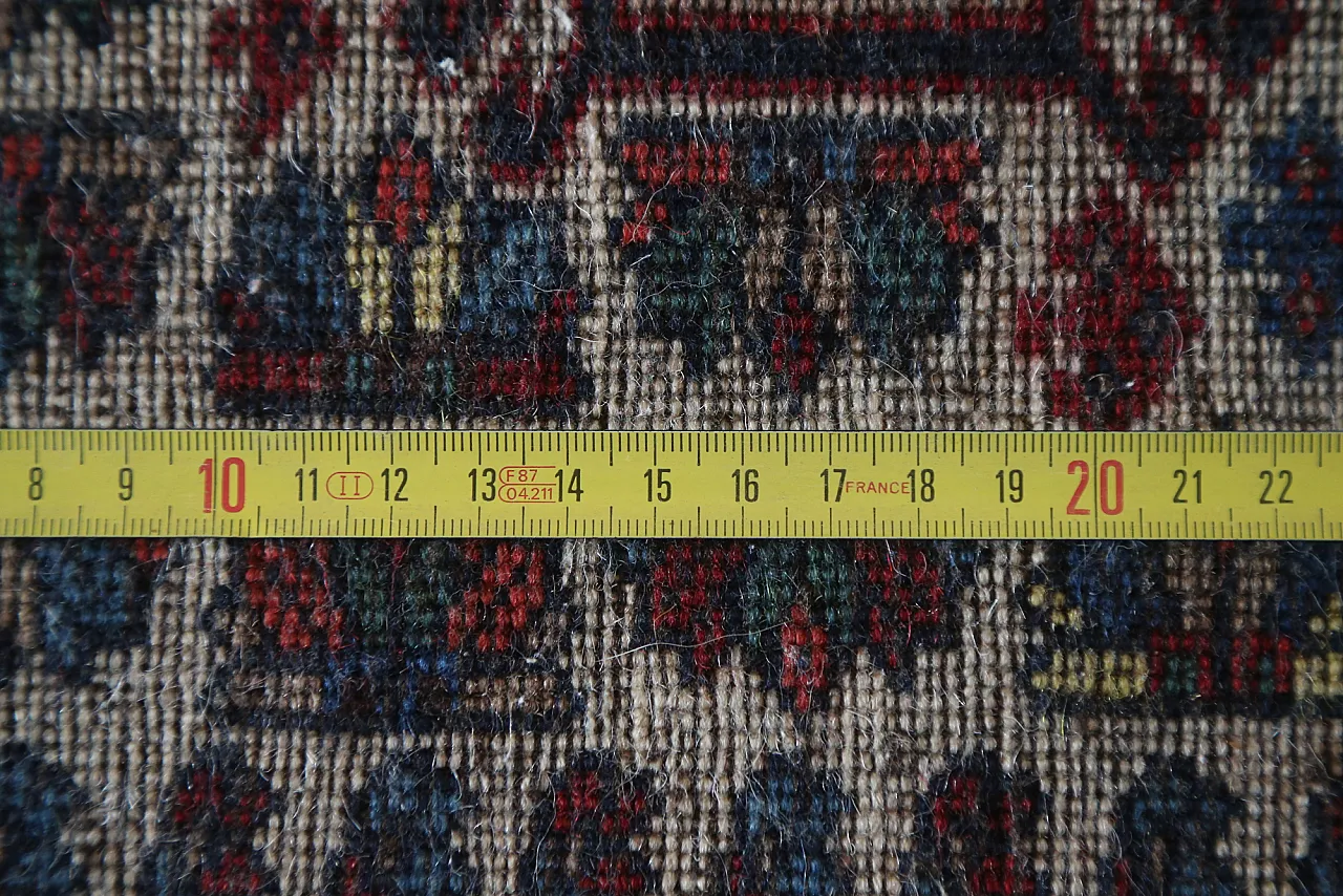 Hand-knotted Caucasian Shirvan lane carpet, 60s 21