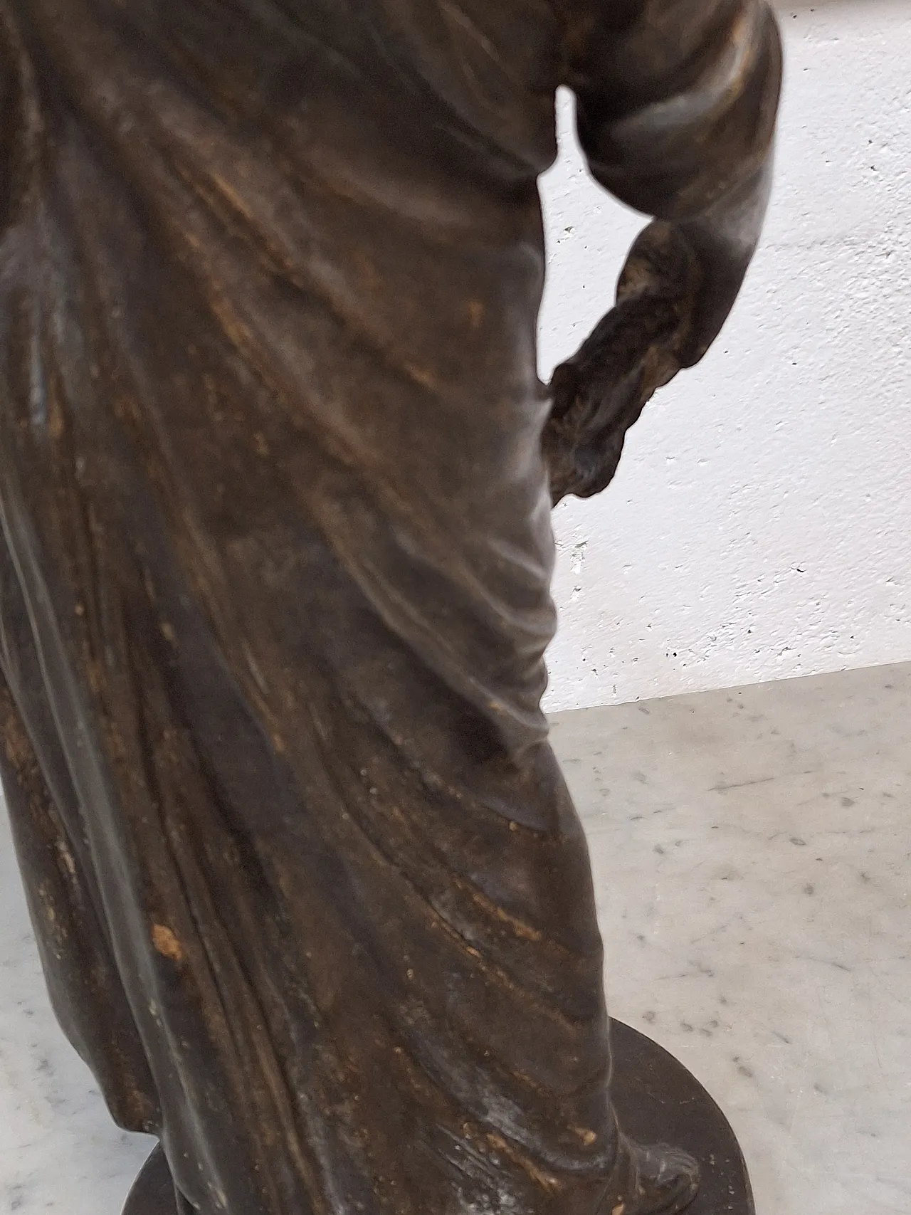 Statue depicting a dressed female figure, 20th century 5