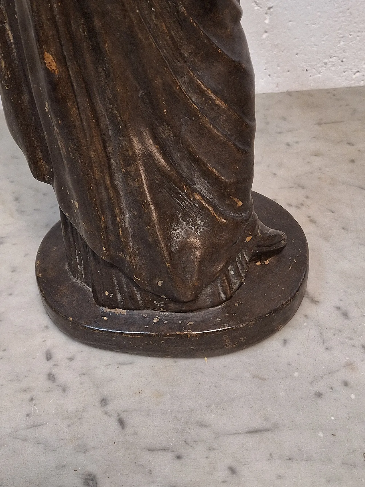 Statue depicting a dressed female figure, 20th century 6