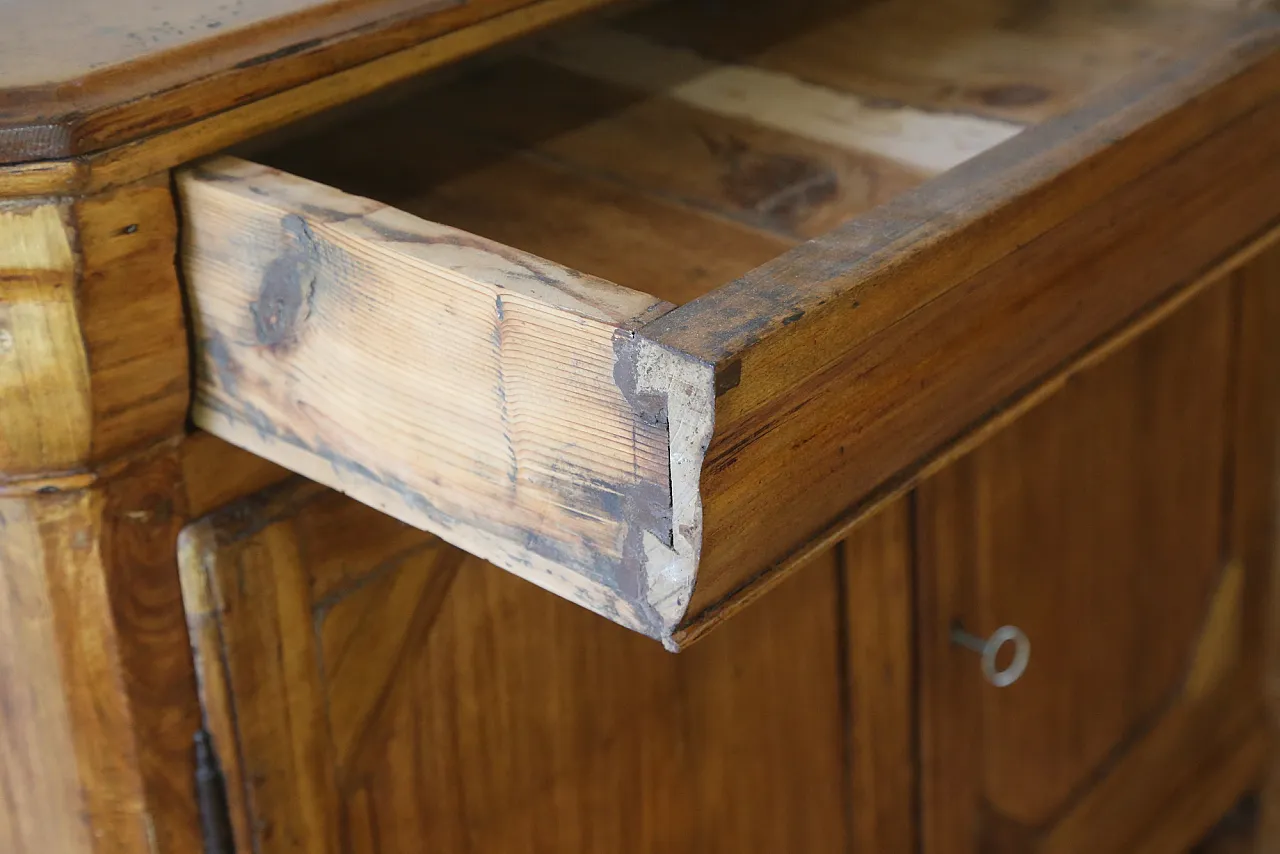 Charles X sideboard in cappuccino maple woodd, early 19th century 11