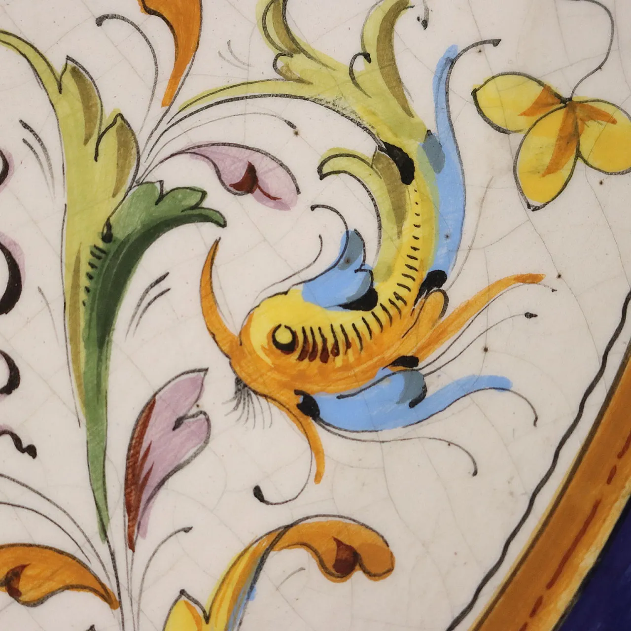 Piatto da esposizione in ceramica invetriata policroma, '900 8