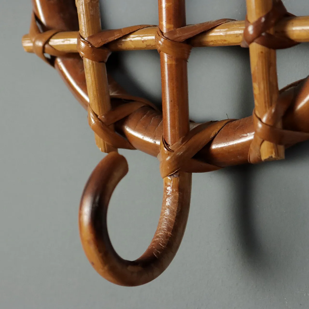 Pair of bamboo coat hangers, 20th century 5