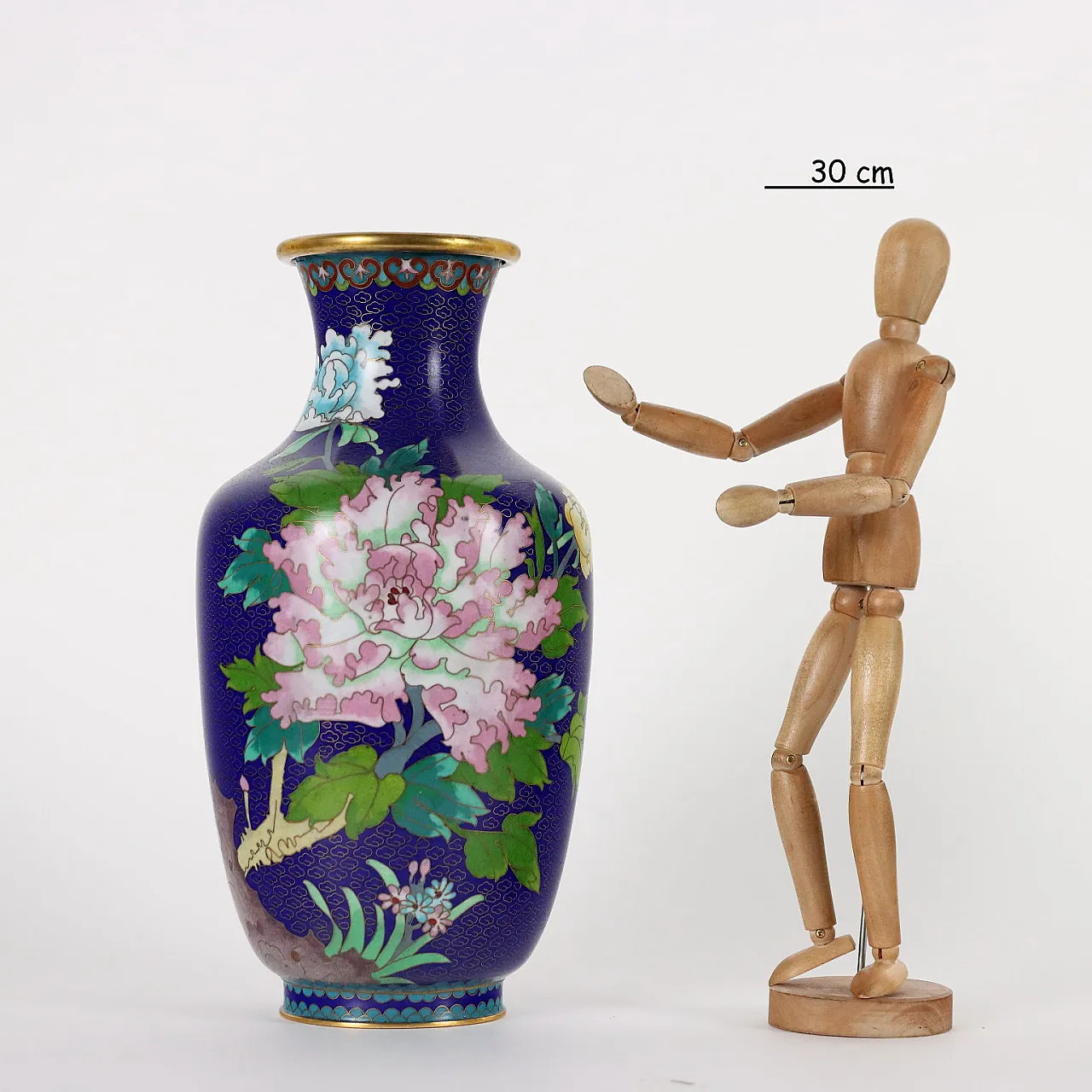 Chinese Cloisonné vase with coloured decoration, 20th century 2