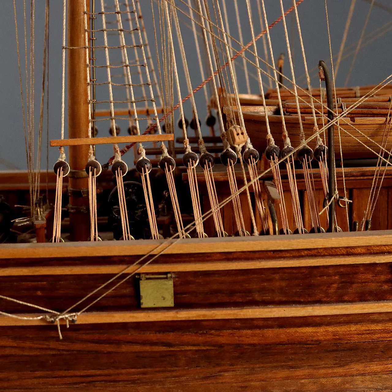 Vaso in legno costruito a mano, '900 10