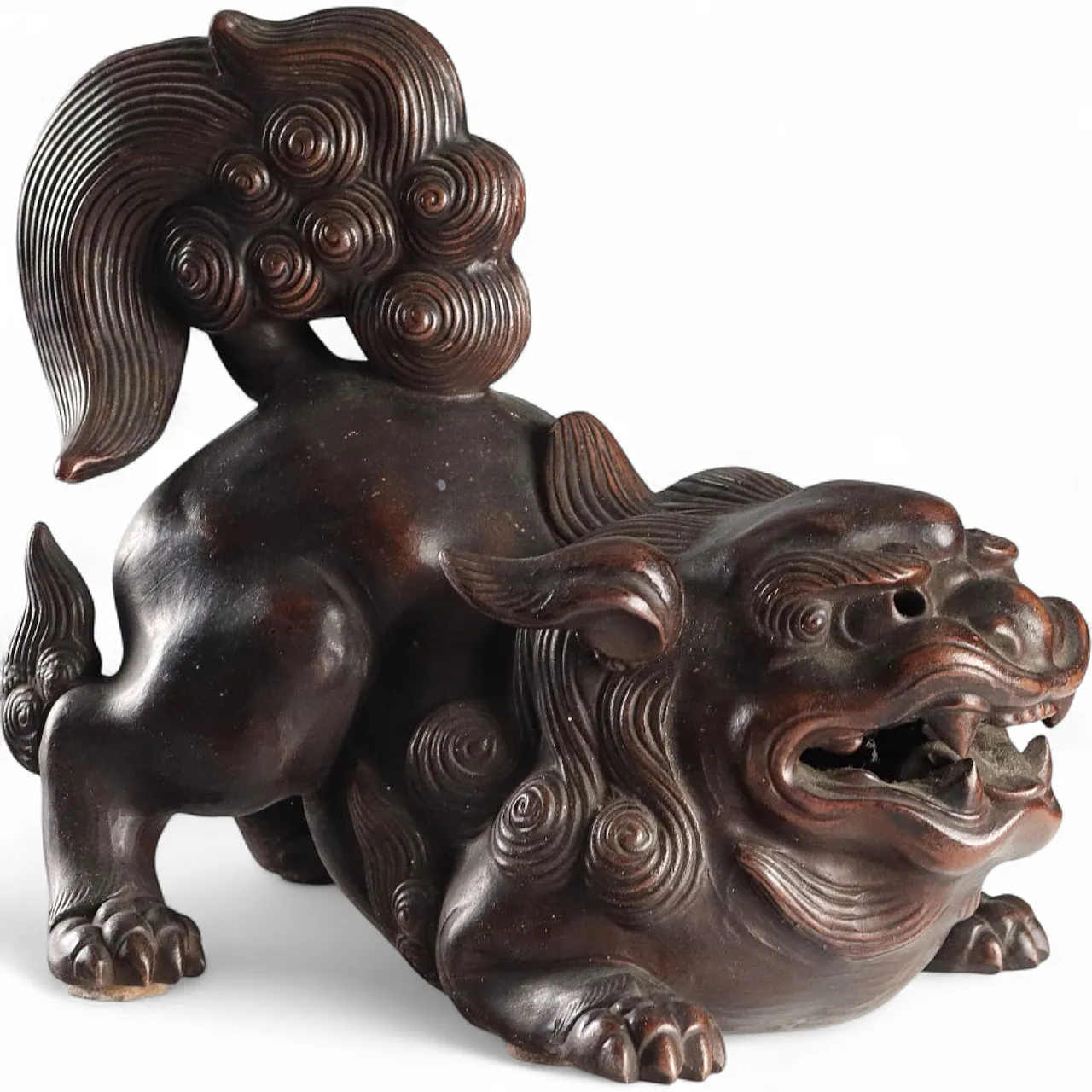 Dark patina bronze sculpture depicting a dog, 20th century 9