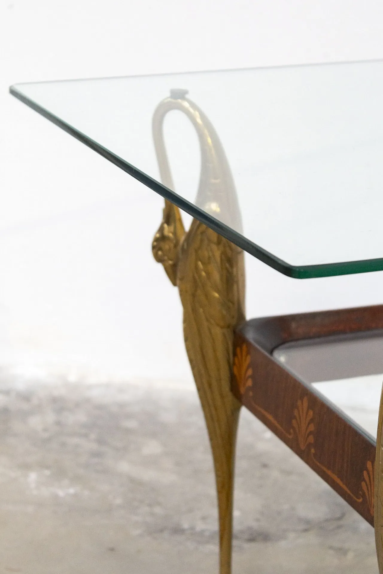 Wooden table decorated with walnut and maple inlays, 20th century 5
