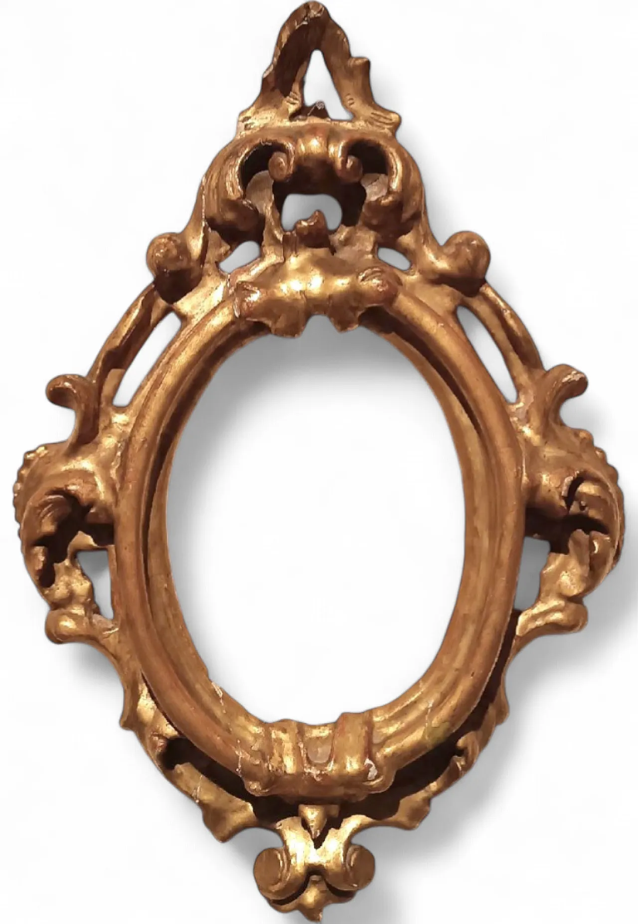 Louis XIV style carved and gilded oval frame, 17th century 11