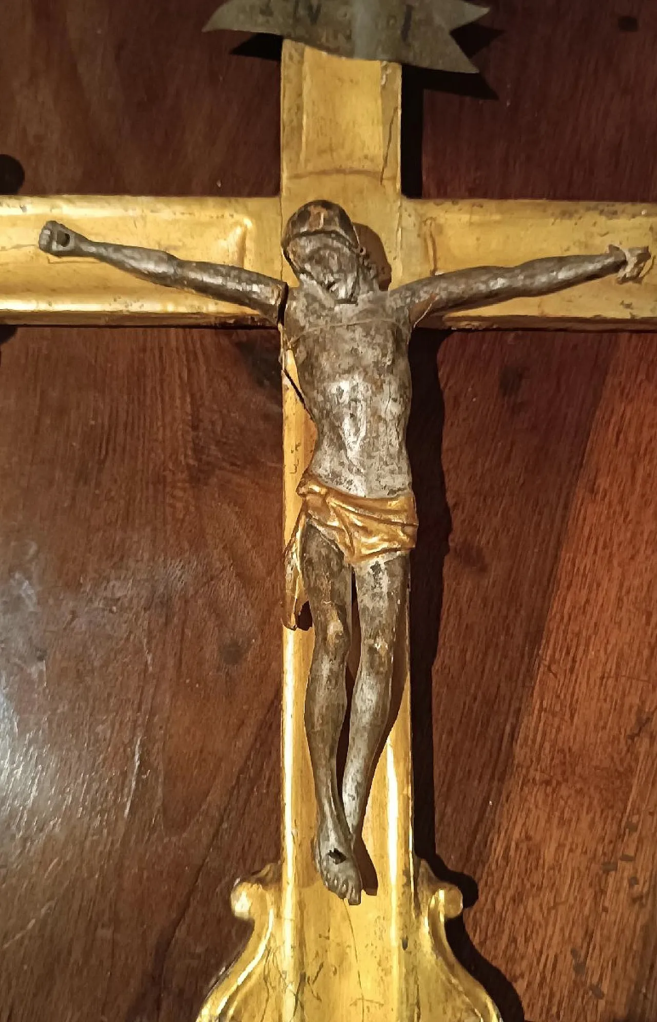 Gilded wooden crucifix, 18th century 3
